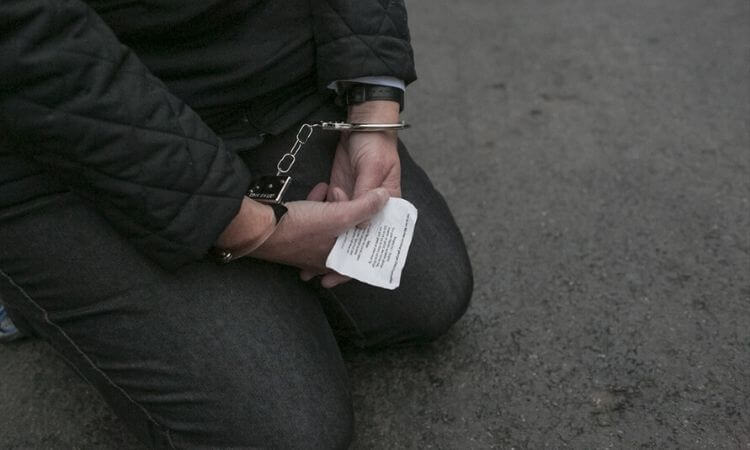 12 cristãos são presos no Irã